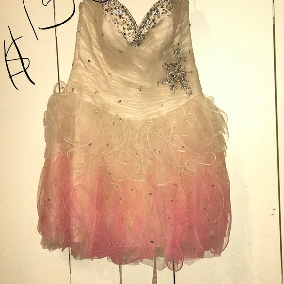 Prom dress - Picture 2 of 5